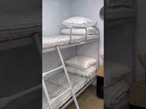 Металлическая двухъярусная кровать