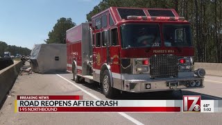Overturned trailer closes I-95 north near Fayetteville