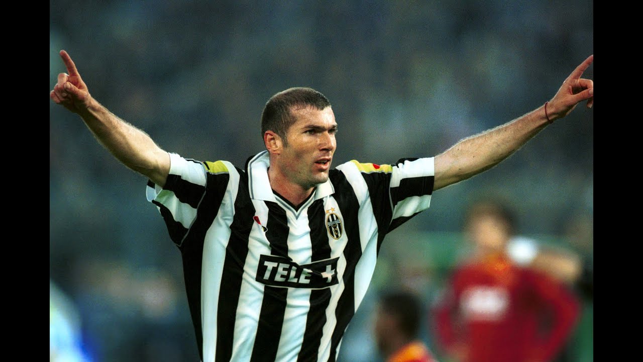 Zidane vs AS Roma (2000-01 Serie A 29R)