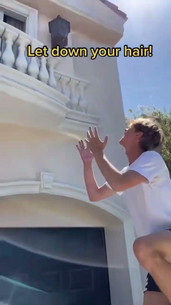 Rapunzel lets down her PUEBES #comedy #funny #lol