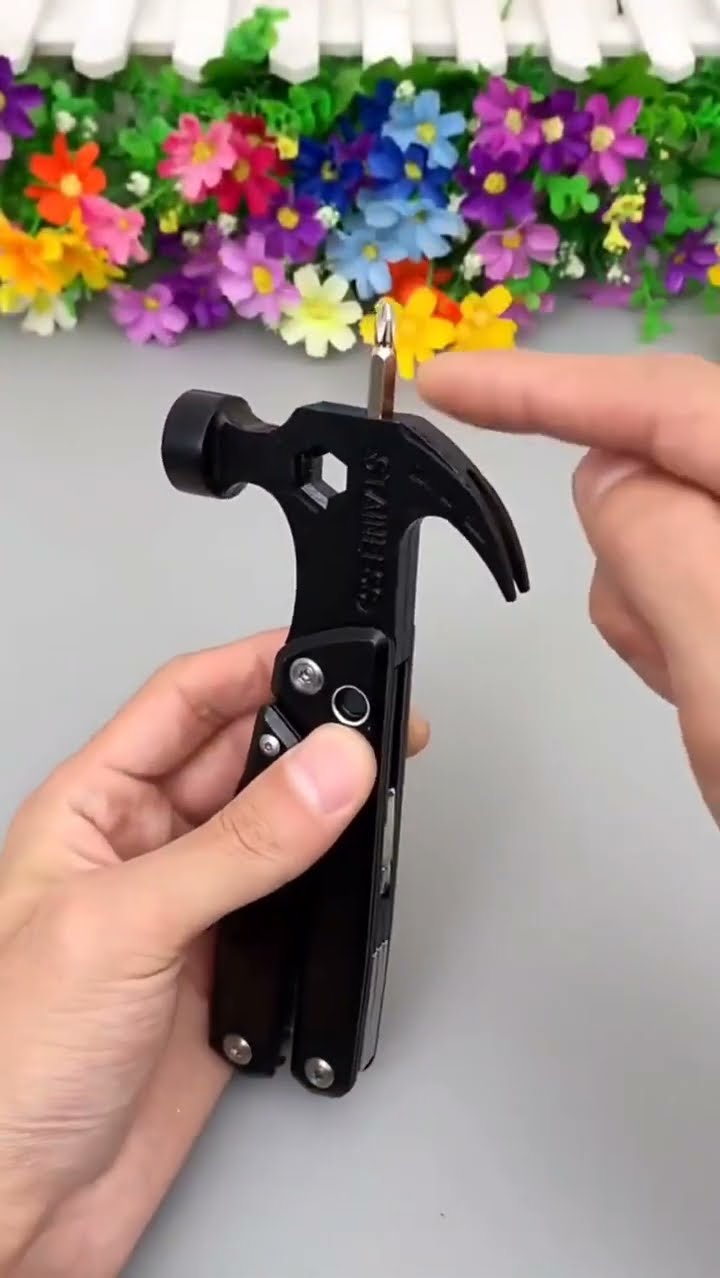 Multifunctional hammer