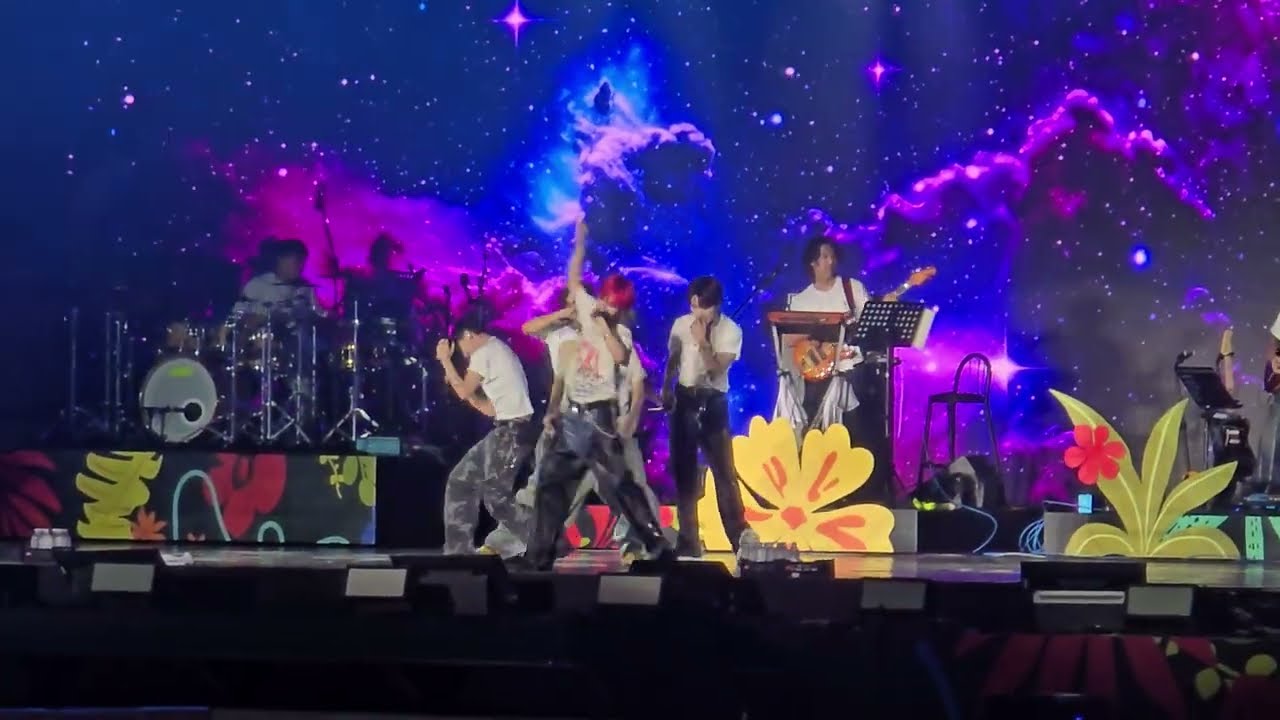 BOYNEXTDOOR - EARTH, WIND AND FIRE [Weverse Con Festival 2025]