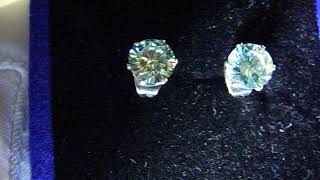 ６ミリ　1.6ｃｔ　ブルーダイヤモンド！？　　ピアス