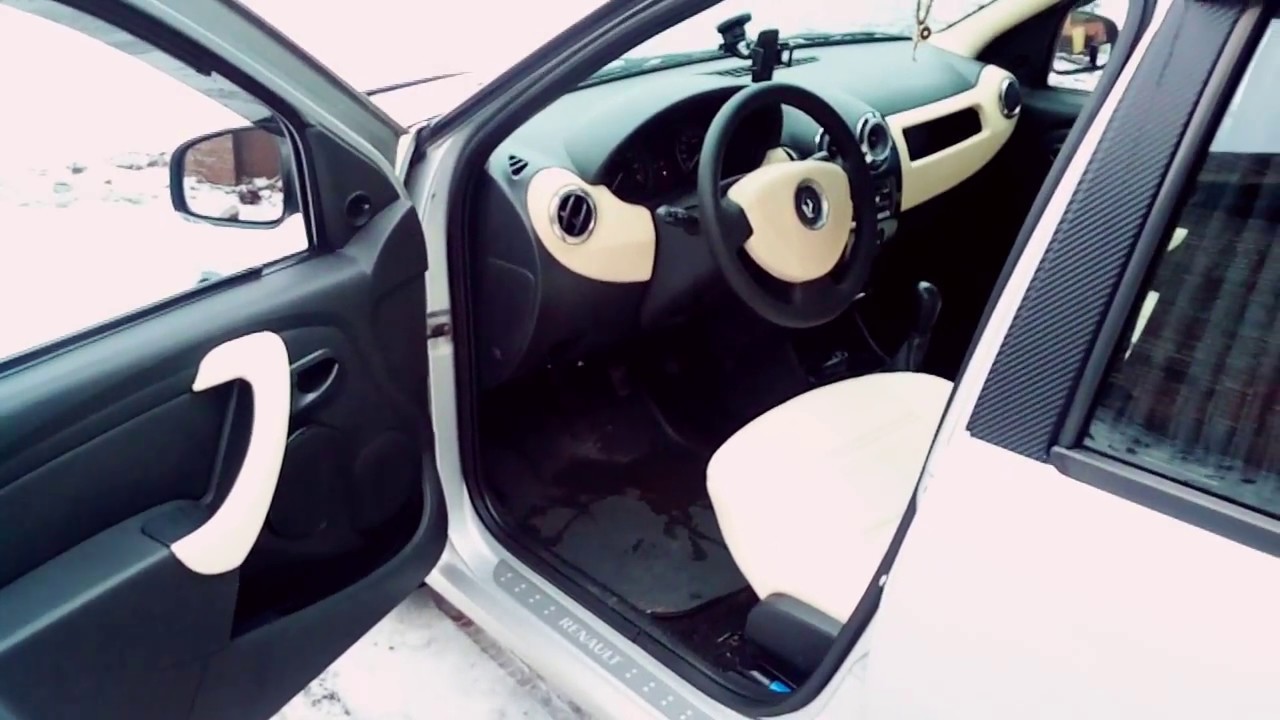 Зимняя заглушка решетки переднего бампера Renault Sandero 2009-2013