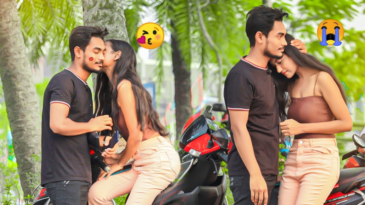 Flirting Prank On Cute Girl | Prank Gone Emotional😢 | Prank In India | Bubul Aman