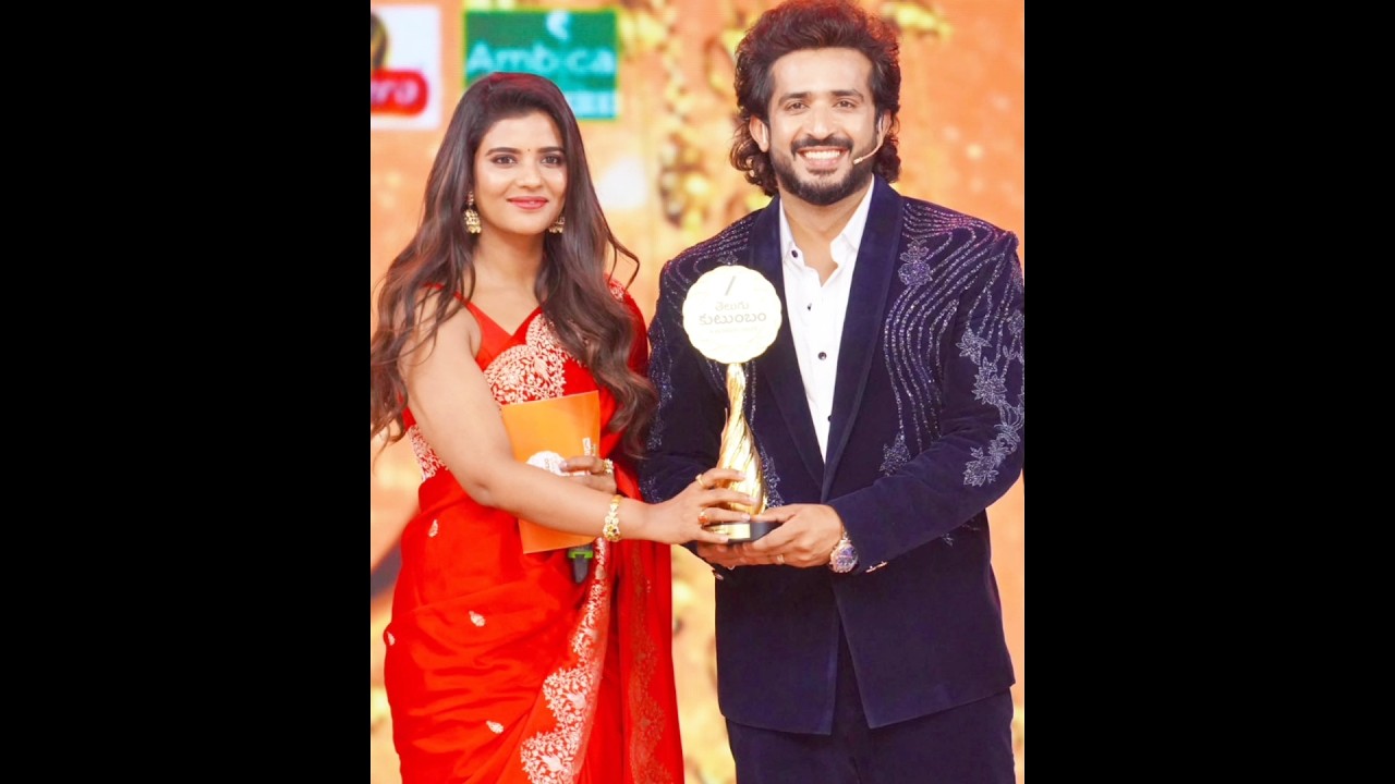 Ведущий Рави получил награду за лучший ведущий на шоу Zee Telugu Kutumbam Awards