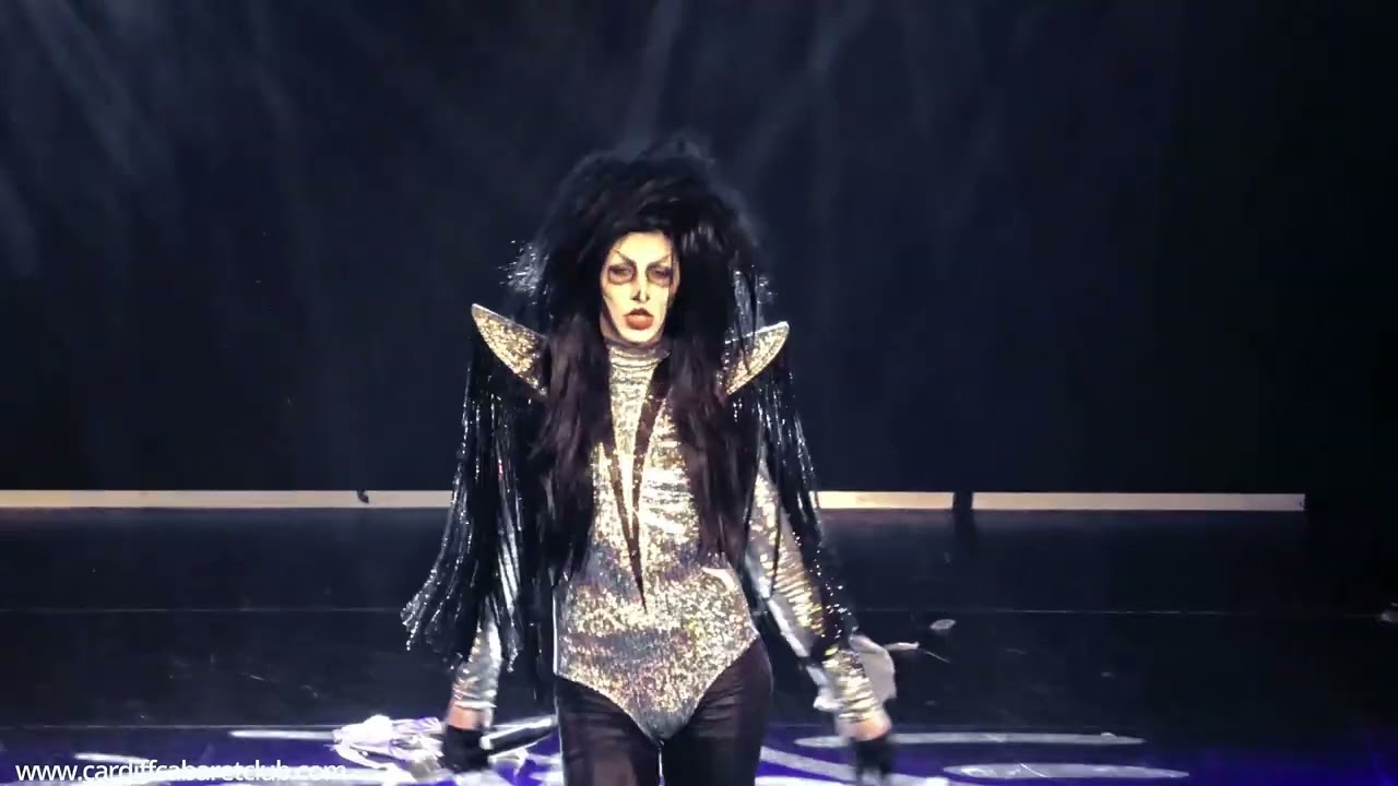 Dis (Song) Starman @Cardiff Cabaret Club 