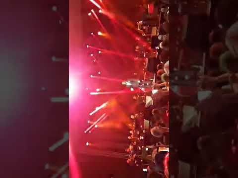 يضرب الحب كاظم الساهر