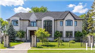 A Parkside Estate of Modern Elegance - 42 Laureleaf Road, Thornhill