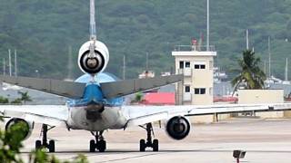 KLM \/ MD-11 takeoff at Princess Juliana Int'l (HD1080p)