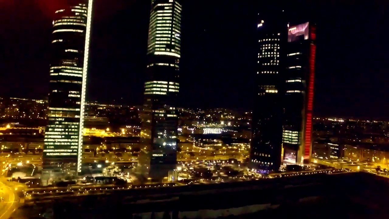 Lás Cuatro Torres de Madrid - Aerial moments