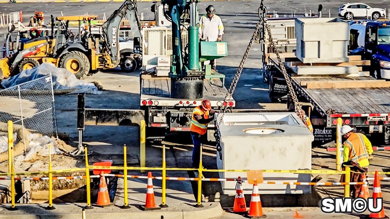 𝗣𝗜𝗘𝗥 𝗨𝗧𝗜𝗟𝗜𝗧𝗬 𝗢𝗩𝗘𝗥𝗛𝗔𝗨𝗟: Crews Relocate Power Infrastructure for Santa Monica Bridge Upgrade