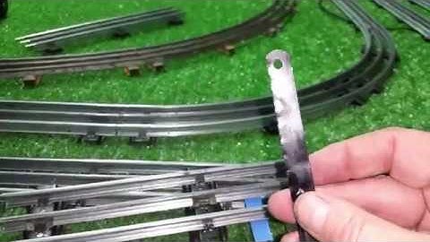 MARX TRAIN ROOM / MAKE AN EXCELLENT LOCK ON FROM A HACKSAW BLADE