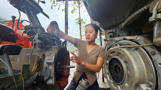 Genius girl. Repair and restoration old Japanese Kubota ZL1-215 tractor,