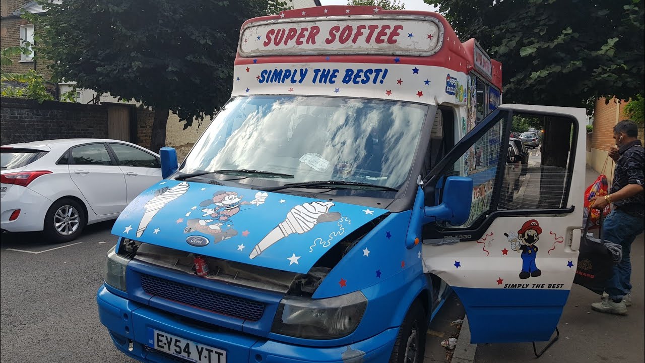 Super softee ice cream van music/chime outside central park