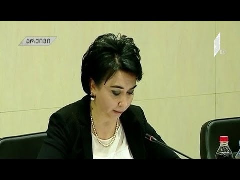 დატოვებს თუ არა ფრაქცია \"ქართულ ოცნებას\" ეკა ბესელია