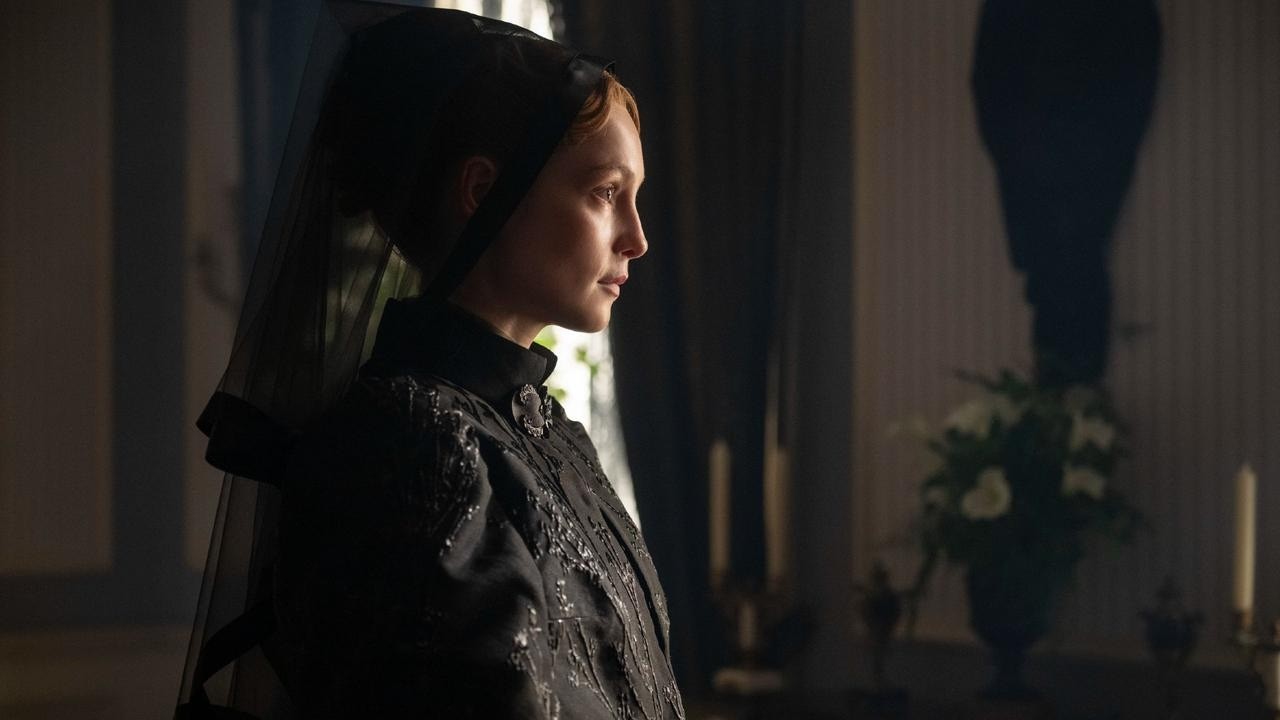 Bridgerton Season 4: The Scandal That's Sweeping the Nation!