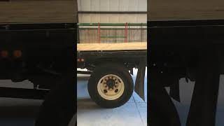 GMC 2005 C-7500 20' Flat Bed Truck