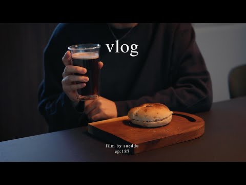 Living Alone Vlog : Cooking Rabokki and Sundubu-Jjigae, walking my dog <strong>ona</strong> snowy day