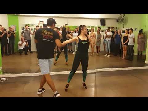 La mejor versión de mi - ROMEO SANTOS & NATTI NATASHA - #bachata demo by Juan Ruiz and Eugenie