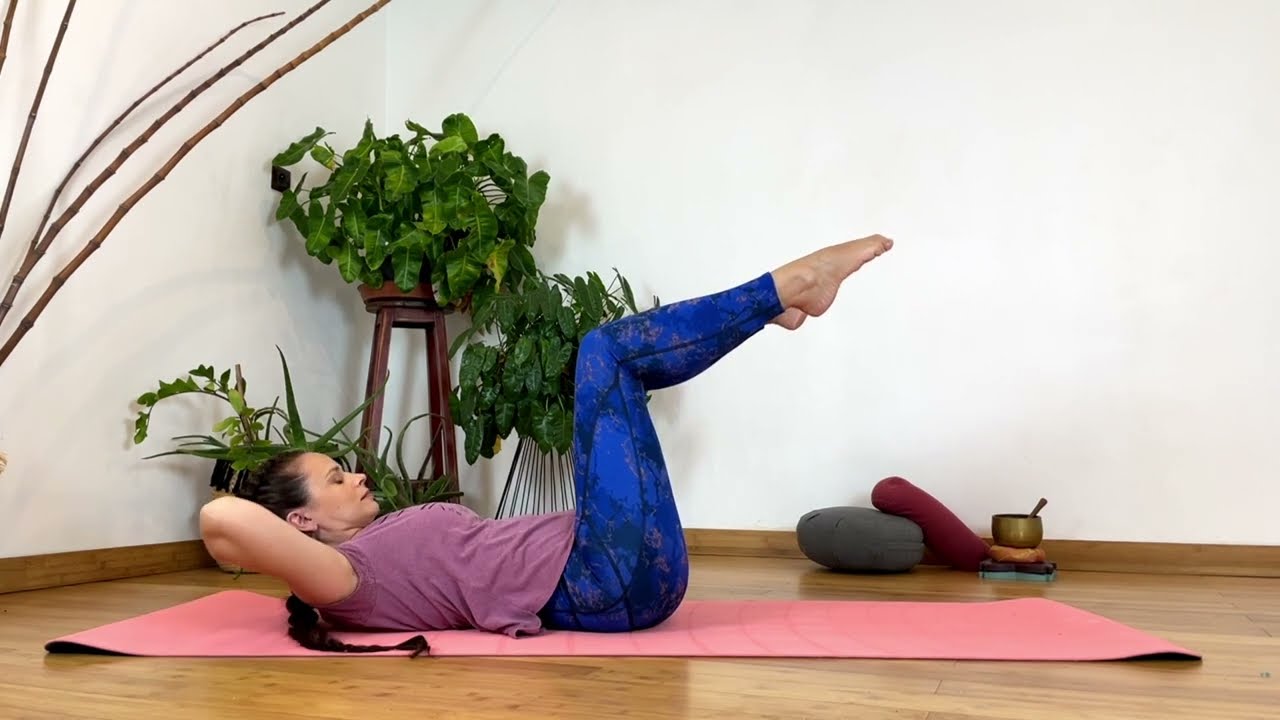 20 min de YOGA/PILATES débutant - On renforce tout le corps en douceur