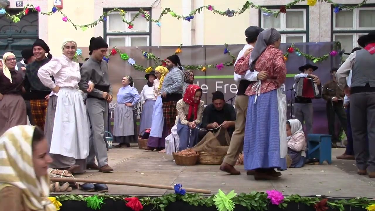 GRUPO ETNOGRAFICO ´´AS AMENDOEIRAS EM FLOR´´--  CASTRO MARIM