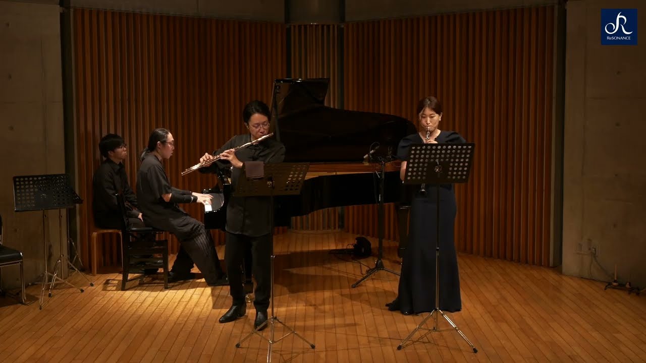 プチハール フルート・オーボエ・ピアノのための三重奏曲 Pucihar Trio