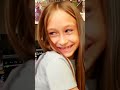Что она нарисовала мне на спине? #shorts
