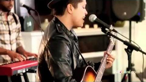 Bruno Mars - The Lazy Song (live) [HD].