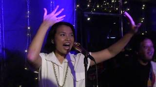 Download Lagu White Shoes and The Couples Company - Roman Ketiga (Live in Musik Populer 3) MP3