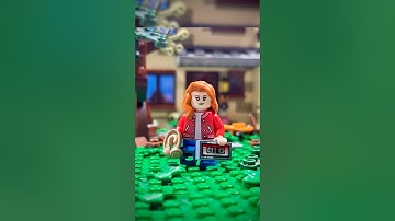 How To Build A LEGO Max Mayfield From Stranger Things! (Season 2)