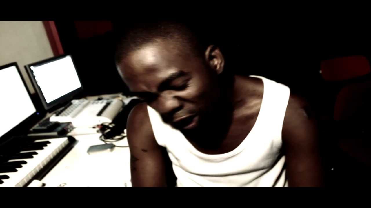 "Hombre MC" | PROvidsTV - Official Freestyles - Session #6 - 2012 Chiasso