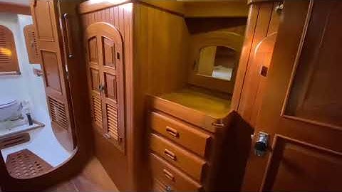 COMFORTABLE PERFECT SAILBOATS