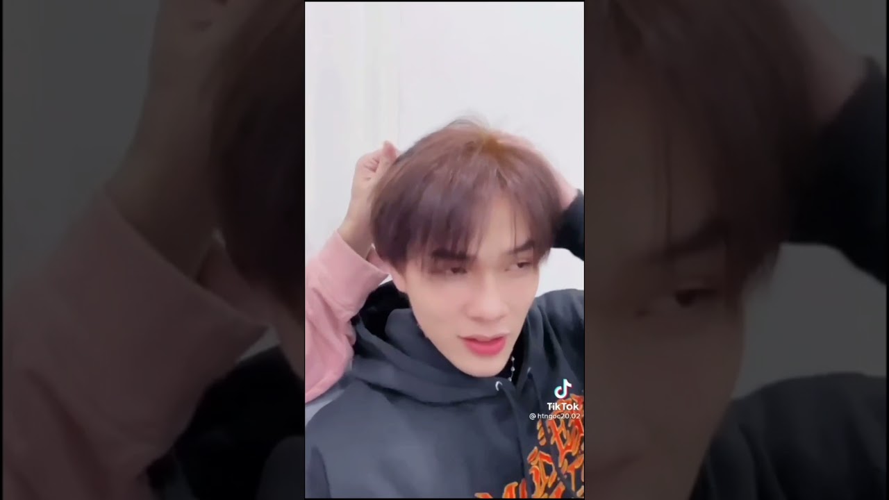 thử thách hôn trai đẹp và cái kết(gode_💖)