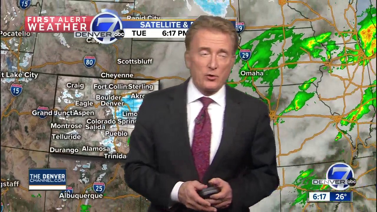 Few snow showers ending - YouTube