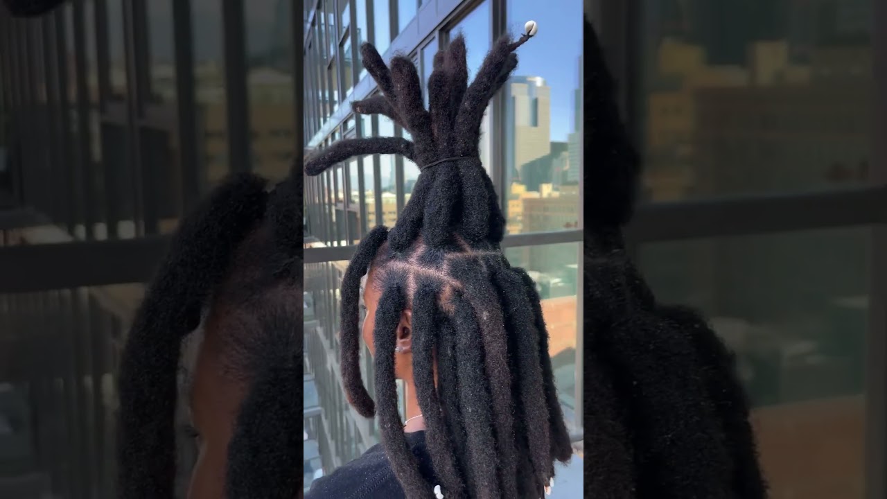 Wicks are so bomb on women 😍🌴🔥 