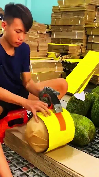 #gamtng skill dewa seorang pria membungkus buah nagnka dengan baik #shorts