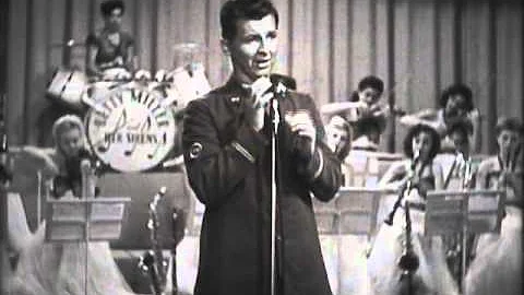 Bing Crosby/Eddie Bracken Performs "Out of This Wo...