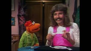 The Muppet Show - 421: Doug Henning - Cold Open (1980)