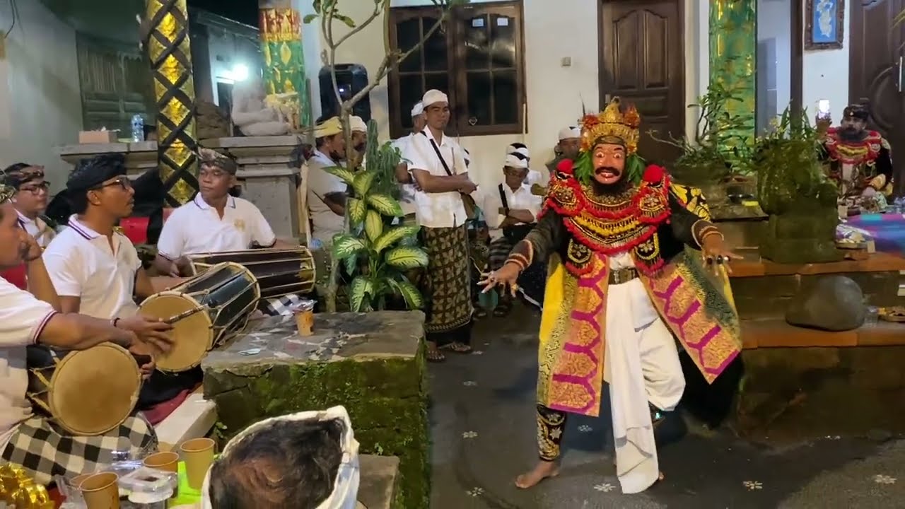 Topeng Keras // Ajik Kuru Jimbar Kepakisan Bersama Cuing Ped