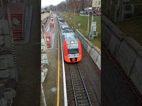 отправление электропоезда ласточка