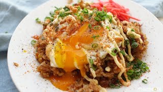 このジャンクさがクセになる！具材は肉とご飯と卵だけ 激悪 ソース 焼き飯 のレシピ 作り方