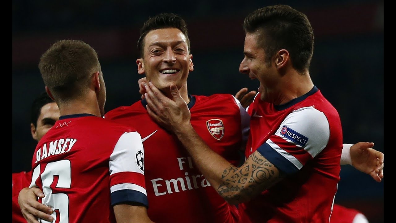 Mesut Ozil- The Arsenal Playmaker 2013/2014
