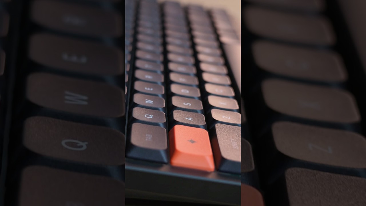 Unboxing the limited edition NuPhy x Raycast keyboard