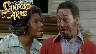Aunt Esther Leads A Protest! | Sanford Arms