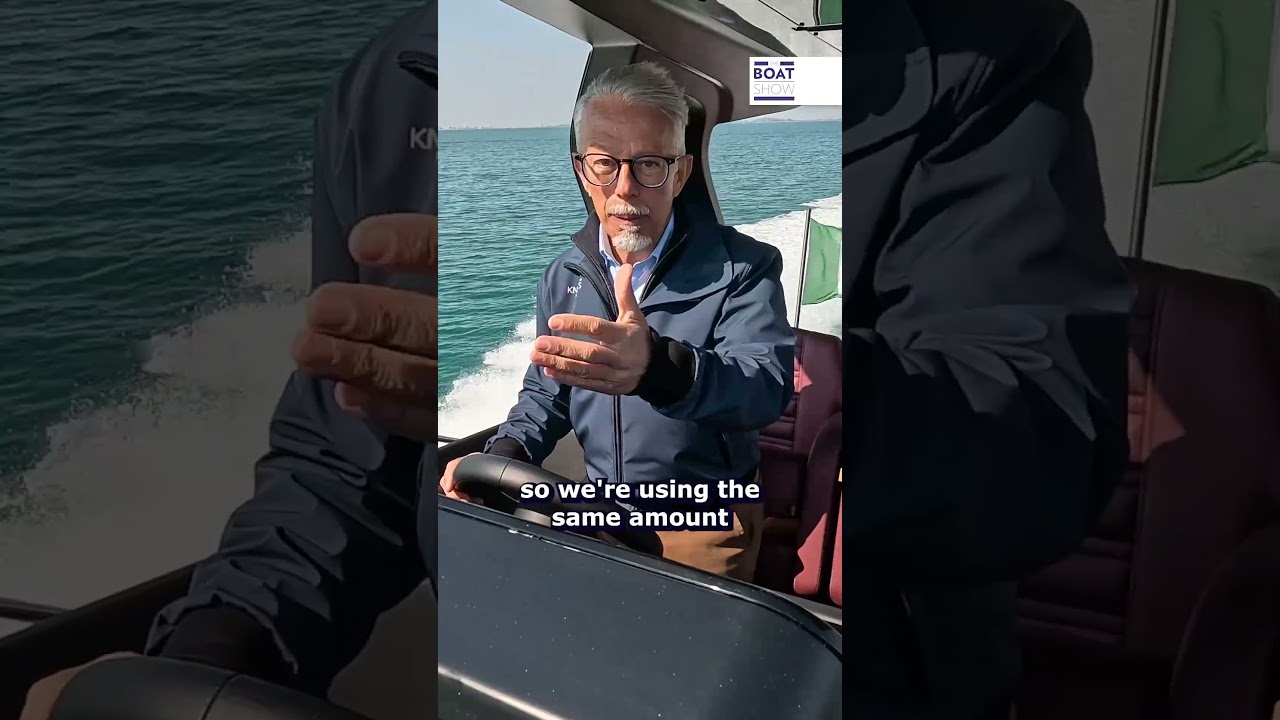 ⁣Cranchi A32 Luxury Tender