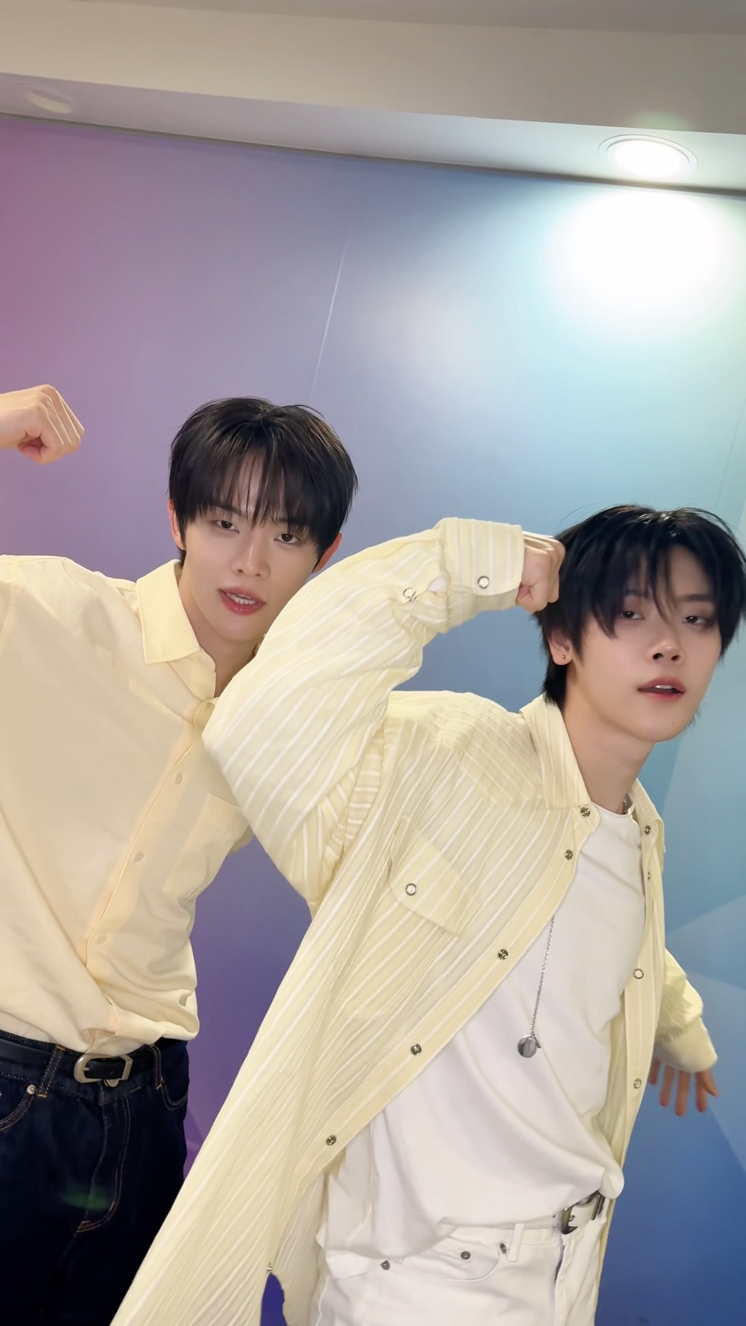 Uno, Dos, Tres, and POSE🐱🦊#CLOSEYOUREYES #CYE #JEONMINWOOK