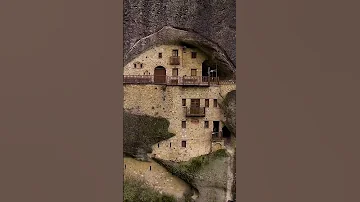 Explore The Wonders Of Meteora A Mysterious Place In Greece 