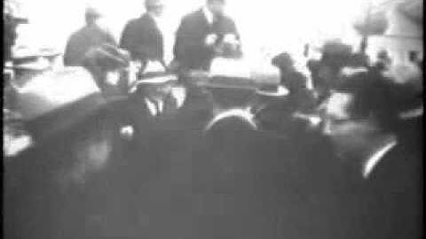 Albert Einstein Comes To America (1933)