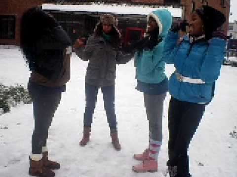 Head Shoulders Knees & Toes QM Snow Skanking!